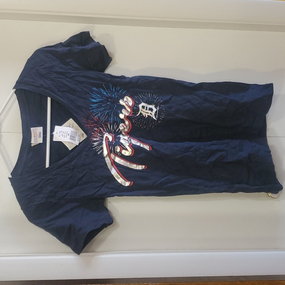 MLB Tigers tee